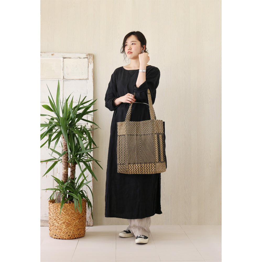 Tall Tote Bag African Motif / Black (Assorted Pattern) - image 4